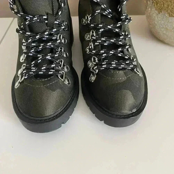 Steve Madden Geiger Lace-Up Combat Boot Size 6 - Picture 5 of 12